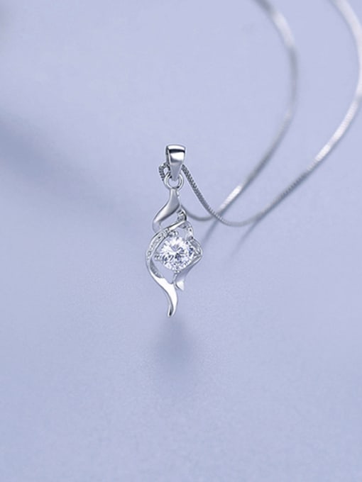 One Silver 925 Silver Flower Shaped Pendant