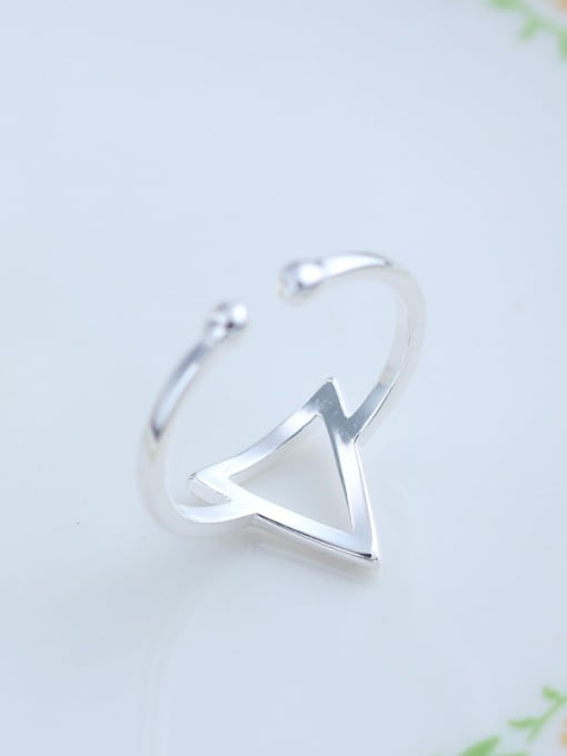 kwan Simple Style Creative Single Line Triangle Ring 1
