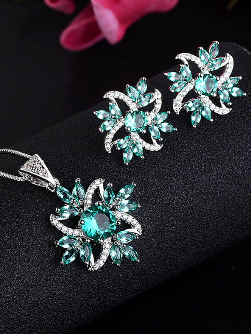 green Copper With Glass stone Trendy Flower 2 Piece Jewelry Set