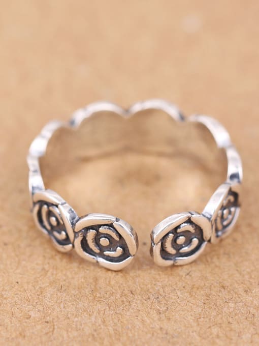 Peng Yuan Retro Flowers Silver Opening Ring 1