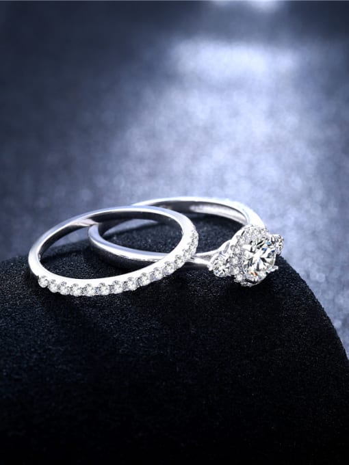 Platinum Charming Round Shaped Zircon Set Ring