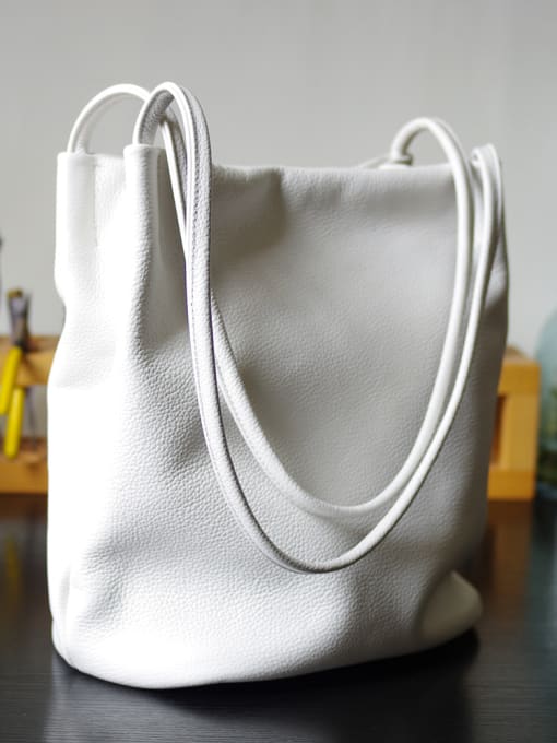 White First layer cowhide leisure vertical section bucket bag