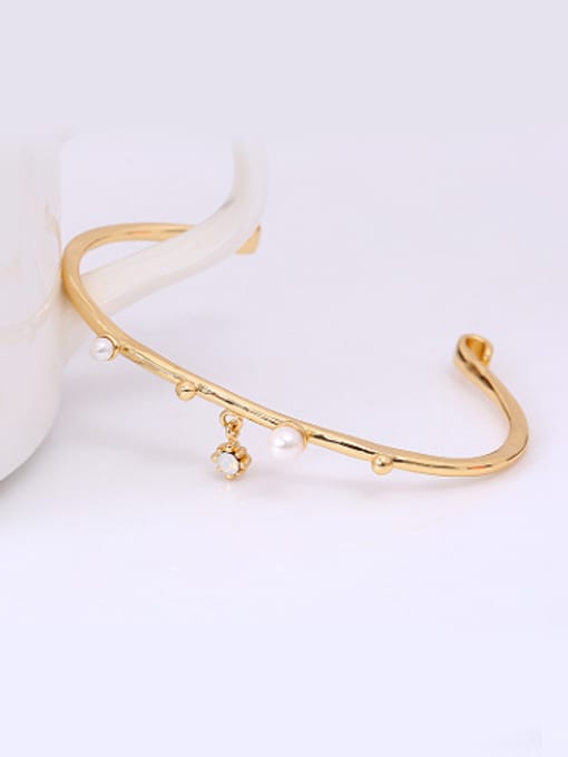 golden Women Open Design Artificial Pearl Bangle