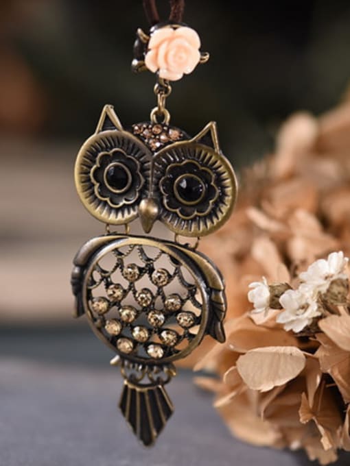 Dandelion Women Delicate Owl Shaped Rhinestones Necklace 0