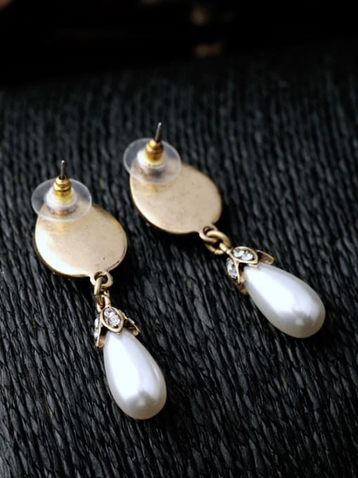 KM Exquisite and Lovely Dripping Artificial Pearl Alloy stud Earring 2