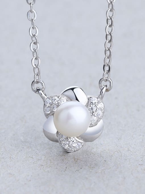 One Silver All-match Pearl Necklace 2