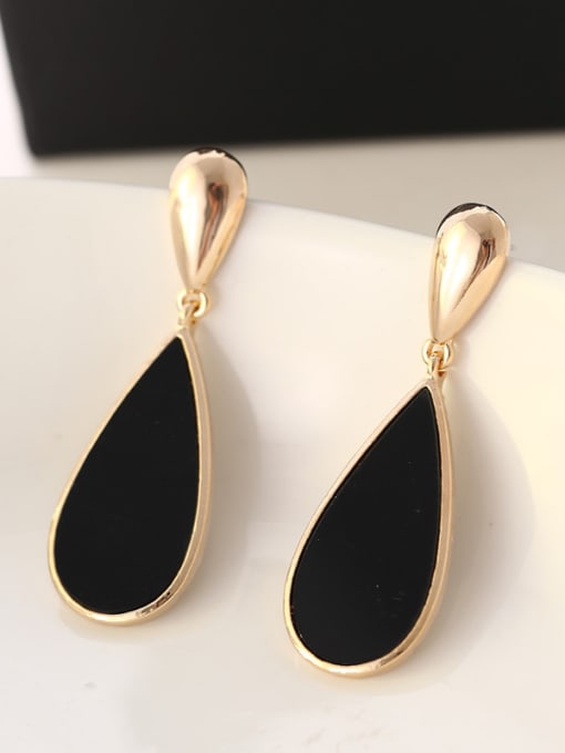 Wei Jia Fashion Water Drop Acrylic Gold Plated Alloy Stud Earrings 1