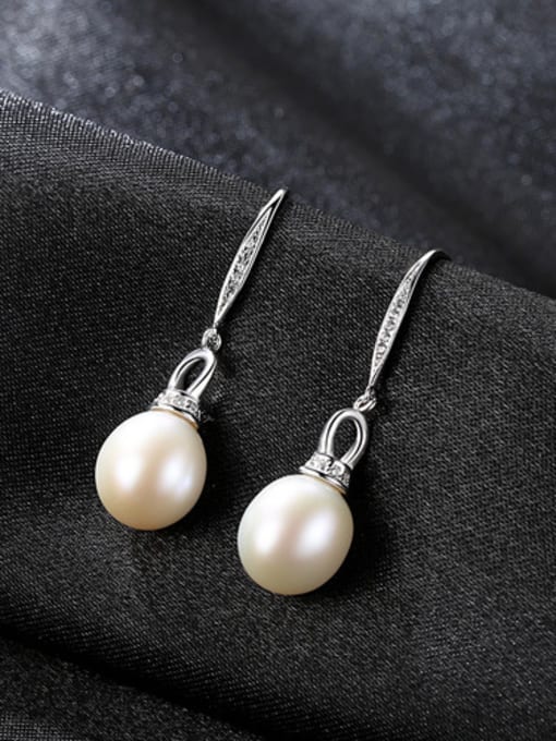 CCUI Pure silver with 3A zircon sticky 8-9mm natural freshwater pearl earrings