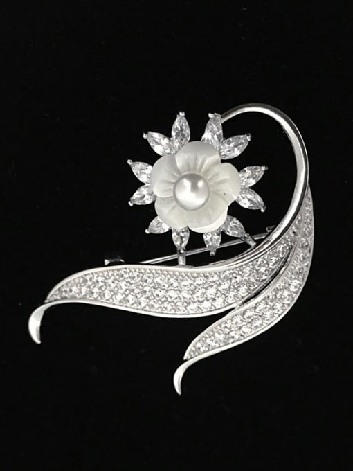 Wei Jia Fashion Shell Flower Zirconias Copper Brooch 1