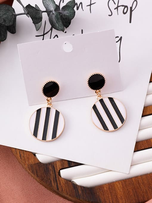 Girlhood Alloy  With White Gold Plated Fashion Round Chandelier Earrings 0