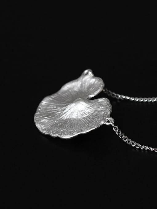 SILVER MI Freshwater Pearl Lotus Leaf-shape Pendant Necklace 2