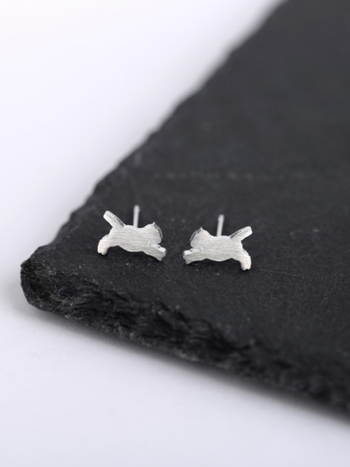 Peng Yuan Tiny Running Kitten Silver Stud Earrings 0