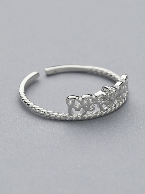 One Silver 925 Silver Crown Shaped Ring 2