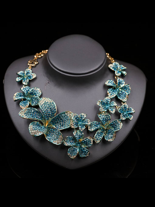 Lan Fu Flower Glass Rhinestones Two Pieces Jewelry Set 1