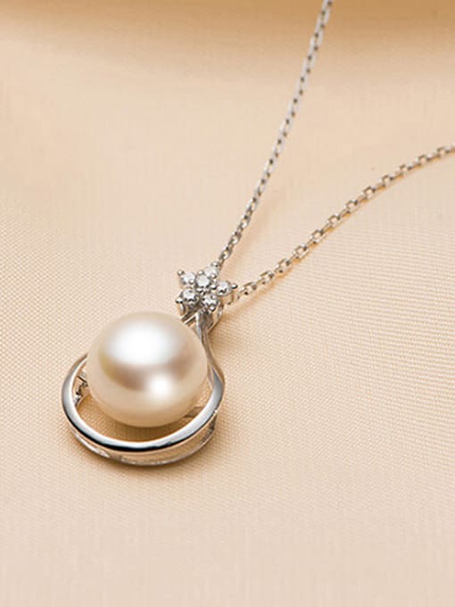 EVITA PERONI Freshwater Pearl Flower Water Drop shaped Necklace 2
