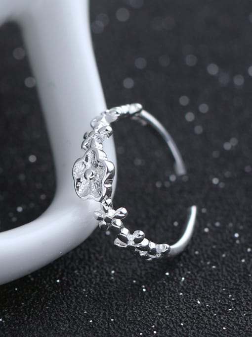 kwan Fashion Flower Shaped Silver Opening Ring 2