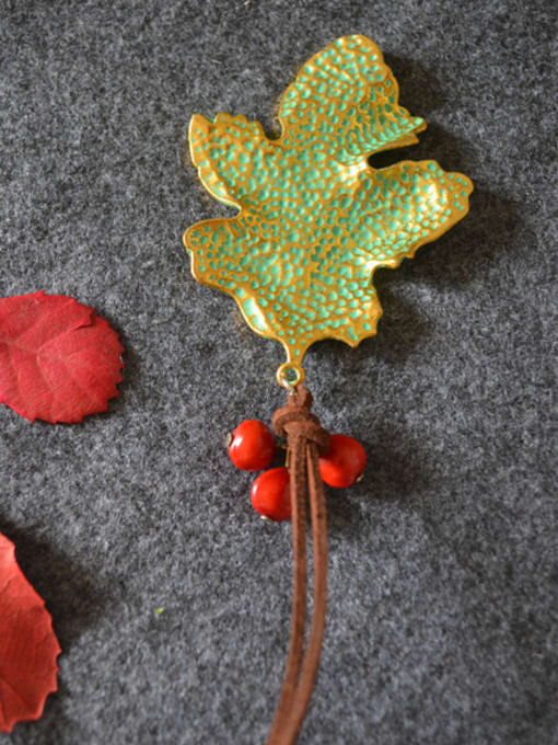 Dandelion Retro Leaf Shaped Women Necklace 2