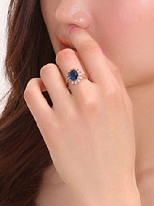 Wei Jia Retro style Oval Crystal White Rhinestones Copper Ring 1