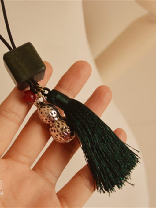 Dark Green Tassels Retro Peanut Shaped Tassel Necklace