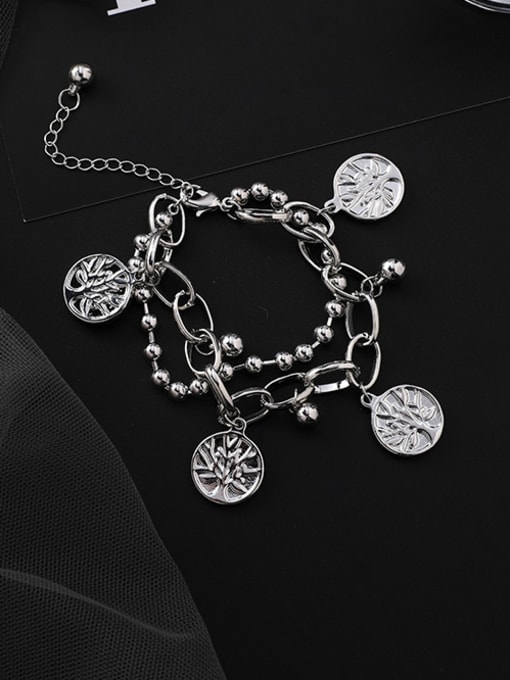 A Round Section Alloy With Platinum Plated Fashion Heart Bracelets
