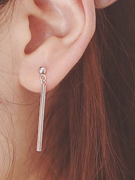 Peng Yuan Asymmetrical Triangle Simple Silver Earrings 1