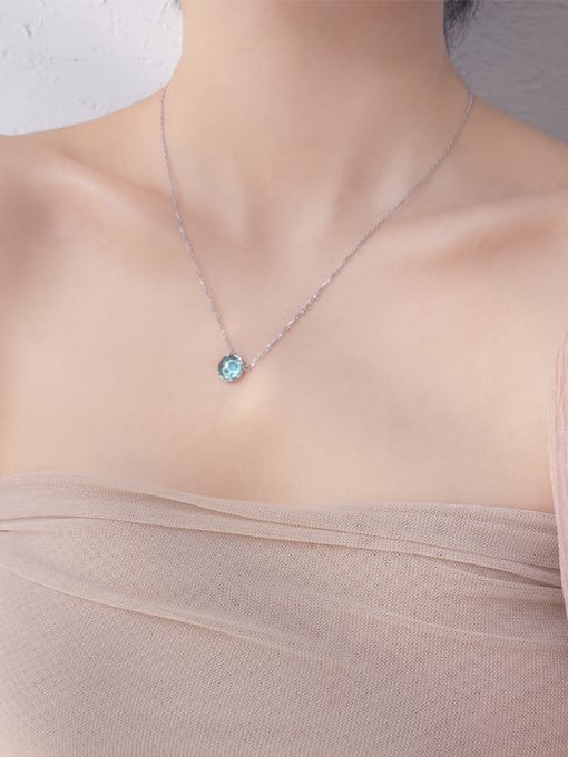 Peng Yuan Round Green Stone Silver Necklace 1