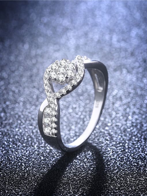 Platinum Women Delicate Flower Shaped Zircon Ring