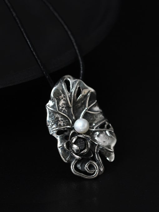 SILVER MI 2018 Freshwater Pearl Lotus Leaf-shape Pendant Necklace 1