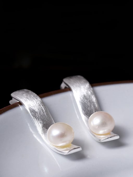 SILVER MI Natural Pearl Temperament Stud drop earring 1