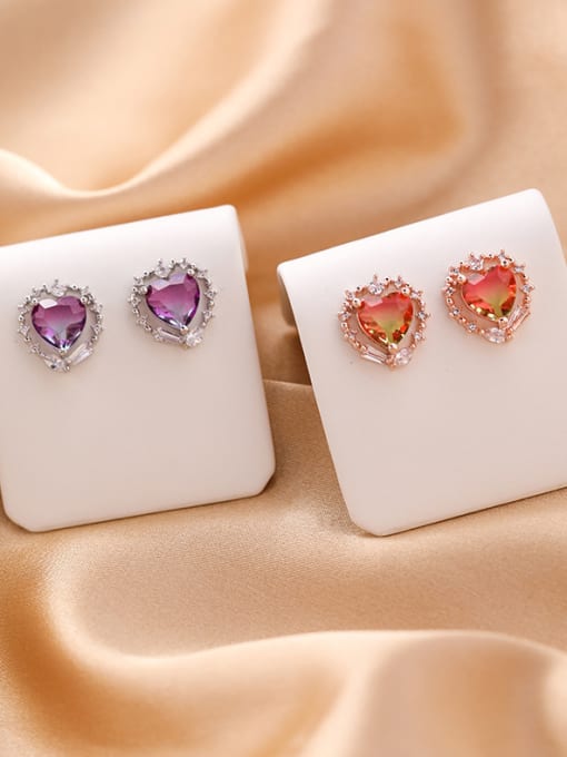 Girlhood Alloy With Platinum Plated Simplistic Glass stone Heart Stud Earrings 4