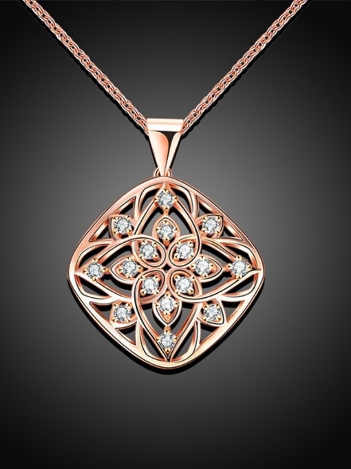 Rose Gold Exquisite Flower Shaped Rhinestone Necklace