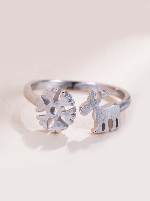 One Silver 925 Silver Snowflake Shaped Ring 0