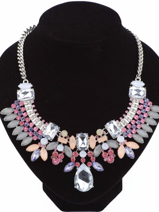 Qunqiu Personalized Exaggerated Stones-covered Alloy Necklace 1