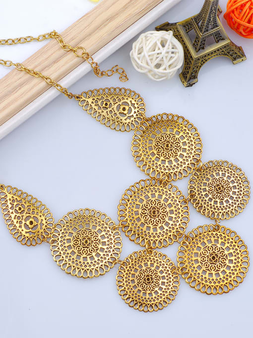Qunqiu Exaggerated Hollow Round Flowery Antique Copper Plated Alloy Necklace 1