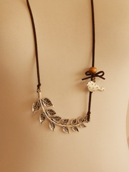 Dandelion Exquisite Women Leaf Shaped Necklace 0