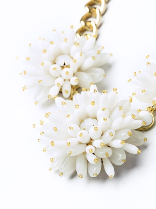 KM Artificial Pearls Flower Alloy Necklace 2