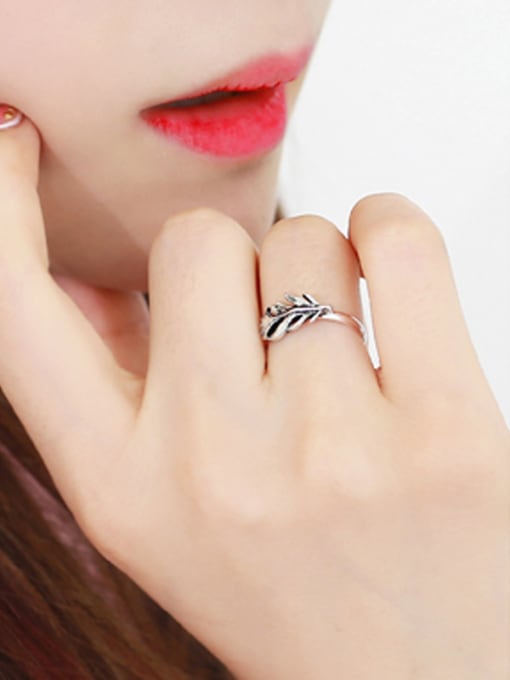 Peng Yuan Retro Flower Leaf Silver Opening Ring 1