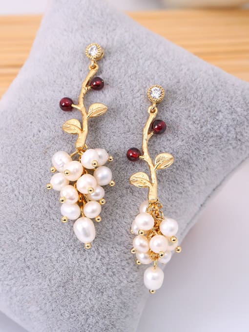 Lang Tony All-match Fruit Shaped Artificial Pearl Earrings 1