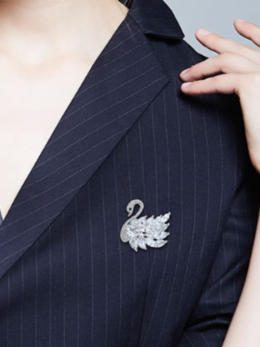CEIDAI Fashion Elegant Marquise Crystals Swan Brooch 1