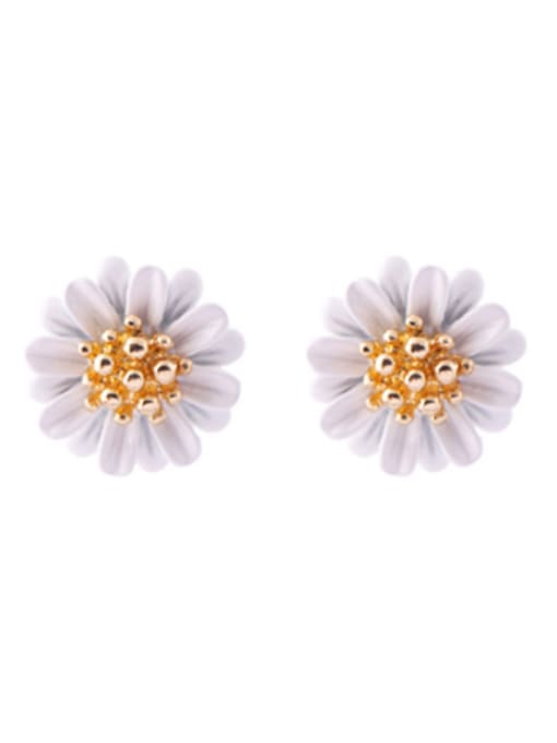 KM Alloy Gold Plated Elegant Daisy Flower stud Earring 1