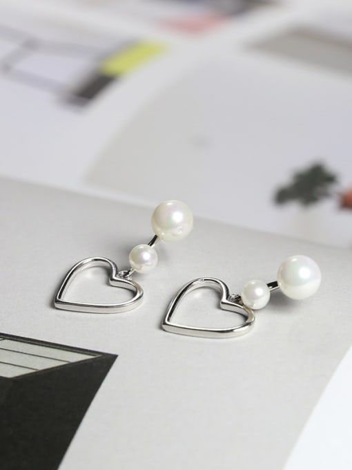 Peng Yuan Fashion Hollow Heart-shaped White Imitation Pearls 925 Silver Stud Earrings 2