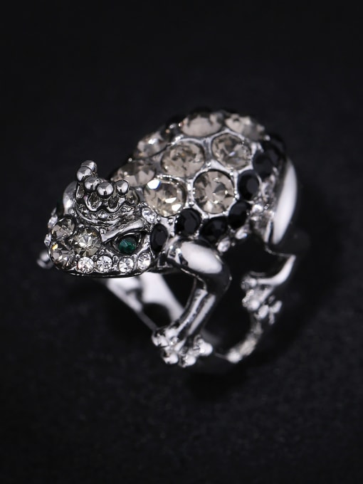 Wei Jia Personalized Exaggerated Cubic Rhinestones-studded Frog Alloy Ring 2