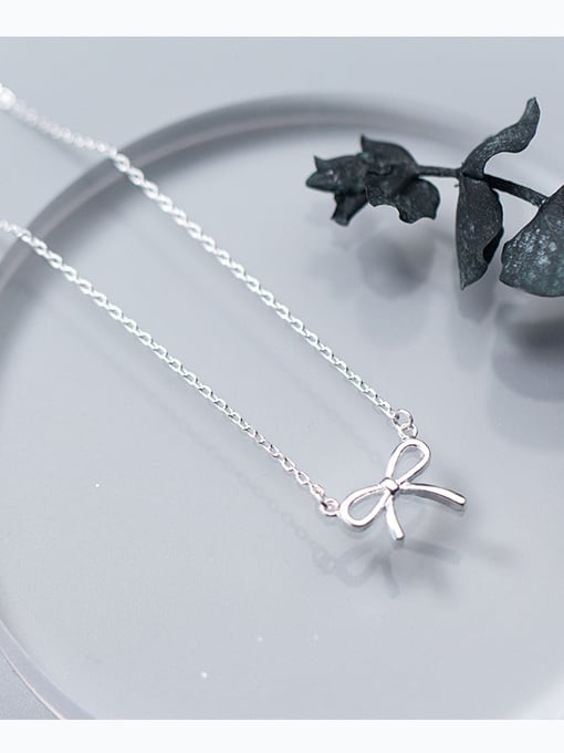 Rosh Sterling Silver Bowknot sweet and lovely necklace chain