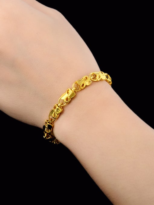 Yi Heng Da Exquisite 24K Gold Plated Butterfly Shaped Copper Bracelet 1