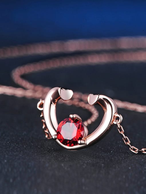 ZK Heart-shape Natural Garnet Clavicle Necklace 2