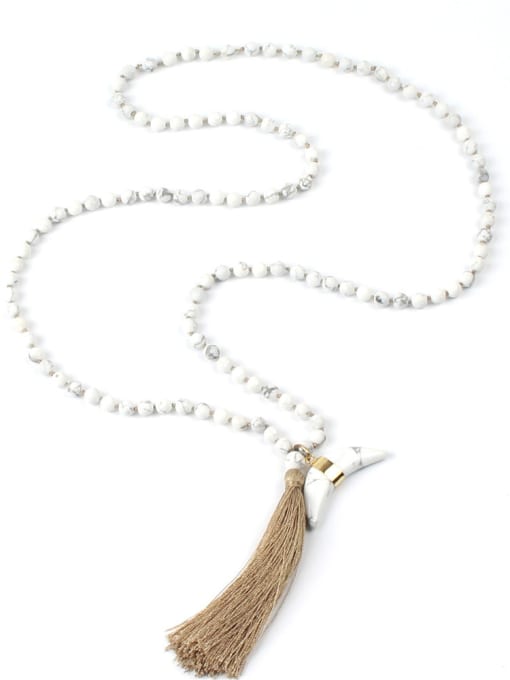 HN1918-B Semi-precious Stones Moon Tassel Pendant Fashion Necklace