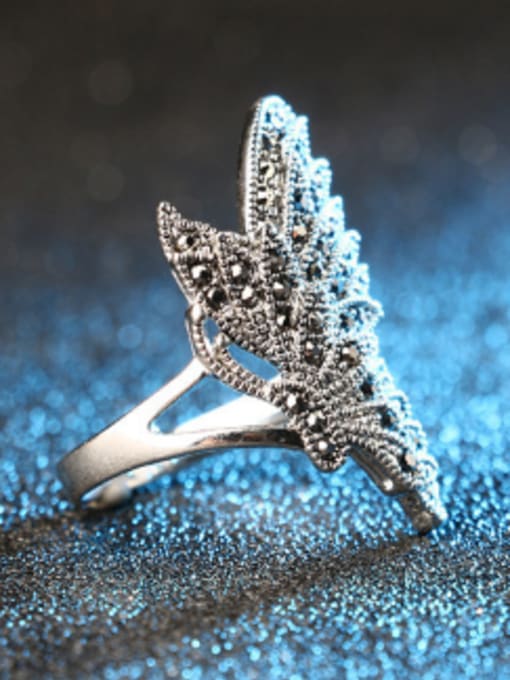 Gujin Personalized Exaggerated Butterfly Grey Crystals Alloy Ring 2