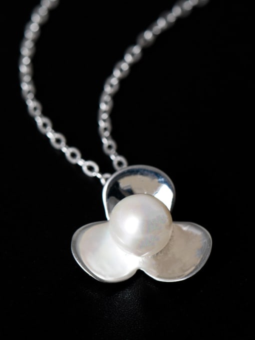 SILVER MI Simple Artificial Pearl 925 Silver Flower Necklace 0