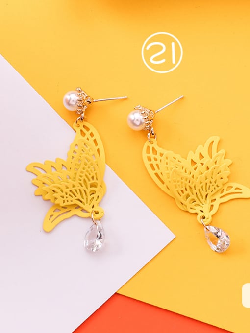 21#K5509 Alloy With Gold Plated Fashion Flower Chandelier Earrings
