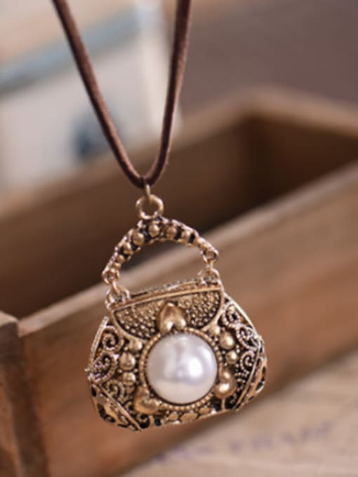 Dandelion Delicate Bag Shaped Artificial Pearl Necklace 0